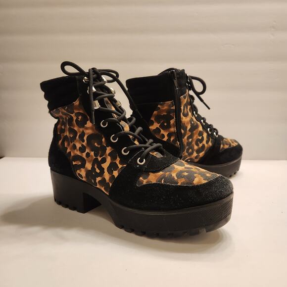 STEVE MADDEN Greater Platform Combat Boot Split Lug Sole Leopard Print Women 10M - Picture 1 of 12